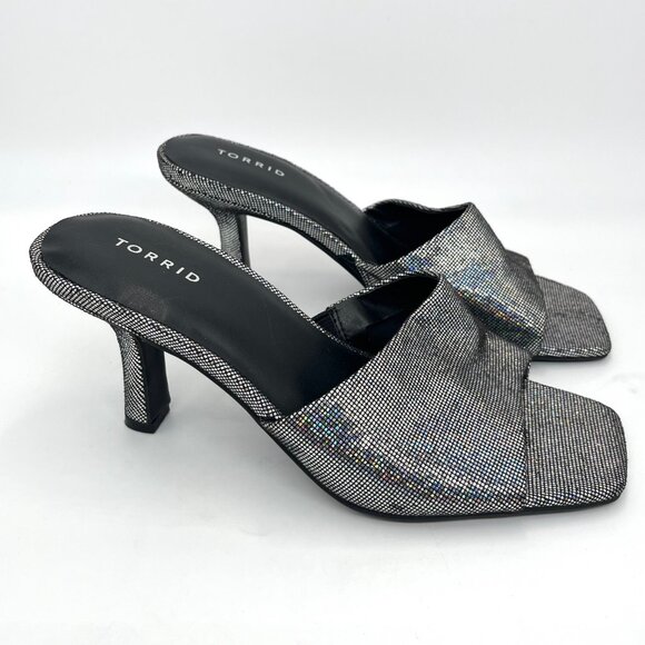 Torrid Gray Holographic Print Kitten Heel - Size 8W - Picture 3 of 10